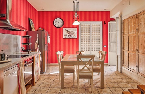 Old Town Apartment | 200 m² 3-bedroom family home featuring a lookout private tower with 360º view