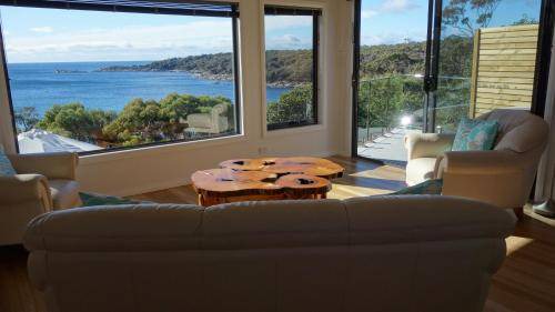 Binalong Bay Apartment | 200 m² Apartment ∙ 1 bedroom ∙ 2 guests