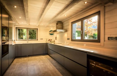 Montriond Ski Chalet | 200 m² Chalet ∙ 5 bedrooms ∙ 10 guests