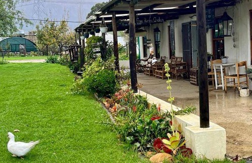 Tulbagh House | 200 m² Farmhouse ∙ 4 bedrooms ∙ 8 guests