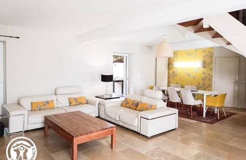 Betaille House | 200 m² Gîte ∙ 4 bedrooms ∙ 9 guests