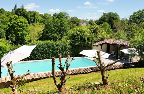 Pern House | 200 m² Gîte ∙ 4 bedrooms ∙ 7 guests