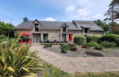 Saint-Just House | 200 m² Gîte ∙ 6 bedrooms ∙ 15 guests