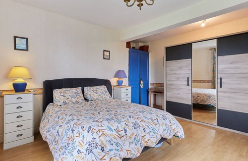 Fontenay-le-Pesnel House | 200 m² House ∙ 1 bedroom ∙ 8 guests