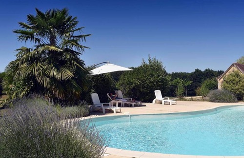 Cause-de-Clerans House | 200 m² House ∙ 4 bedrooms ∙ 8 guests