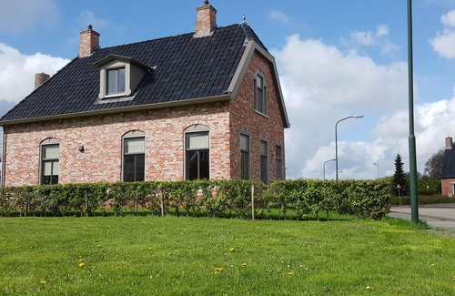 Zoutkamp House | 200 m² House ∙ 2 bedrooms ∙ 4 guests