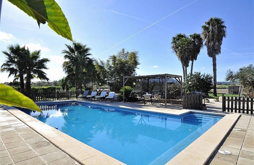 Algaida House | 200 m² House ∙ 3 bedrooms ∙ 5 guests