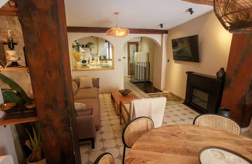 Requena House | 200 m² House ∙ 3 bedrooms ∙ 7 guests