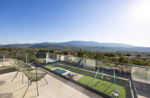 Krusvar House | 200 m² House ∙ 3 bedrooms ∙ 8 guests