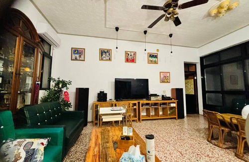 Xihu House | 200 m² House ∙ 3 bedrooms ∙ 18 guests
