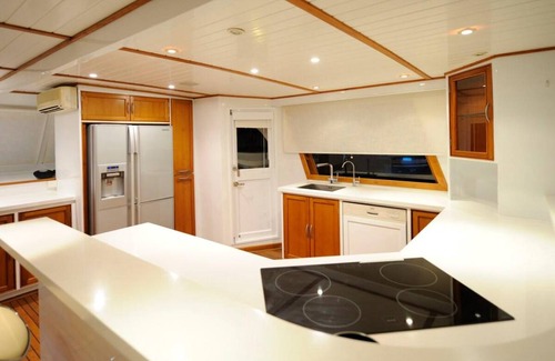 Hong Kong East House | 200 m² House ∙ 3 bedrooms ∙ 8 guests