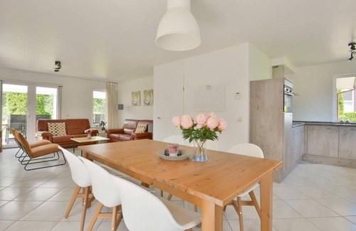 Zeewolde House | 200 m² House ∙ 4 bedrooms ∙ 8 guests