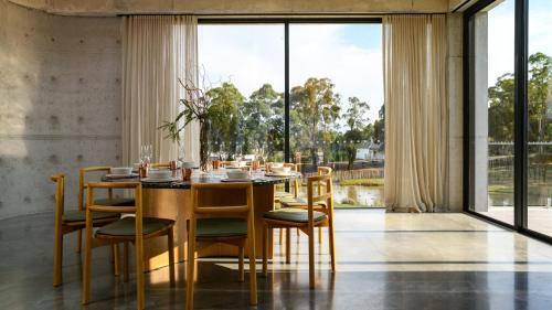 Hepburn House | 200 m² House ∙ 4 bedrooms ∙ 10 guests