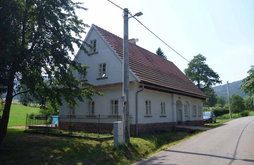 Bozanov House | 200 m² House ∙ 4 bedrooms ∙ 10 guests