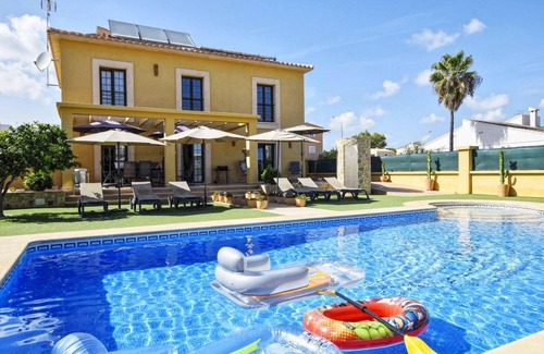 Sa Coma House | 200 m² House ∙ 4 bedrooms ∙ 8 guests