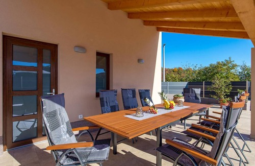 Viskovo House | 200 m² House ∙ 4 bedrooms ∙ 8 guests