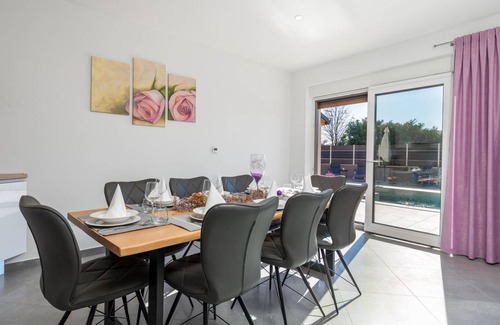 Viskovo House | 200 m² House ∙ 4 bedrooms ∙ 8 guests