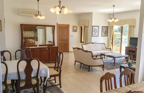 Maroni House | 200 m² House ∙ 4 bedrooms ∙ 8 guests
