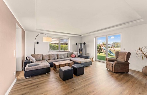 Eilsum House | 200 m² House ∙ 4 bedrooms ∙ 8 guests