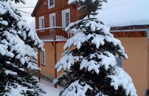 Korenov House | 200 m² House ∙ 6 bedrooms ∙ 20 guests
