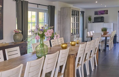 Trou de Bra House | 200 m² House ∙ 9 bedrooms ∙ 20 guests