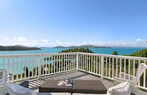 Shute Harbour House | 200 m² House ∙ 4 bedrooms ∙ 6 guests