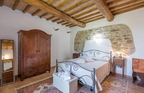 Todi House | 200 m² Maisonette ∙ 5 bedrooms ∙ 9 guests