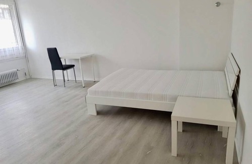 Stuttgart Resort | 200 m² Private room ∙ 1 bedroom ∙ 2 guests