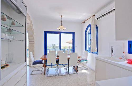 Prodromi Villa | 200 m² Villa ∙ 1 bedroom ∙ 9 guests