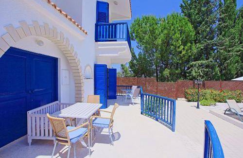 Prodromi Villa | 200 m² Villa ∙ 1 bedroom ∙ 9 guests