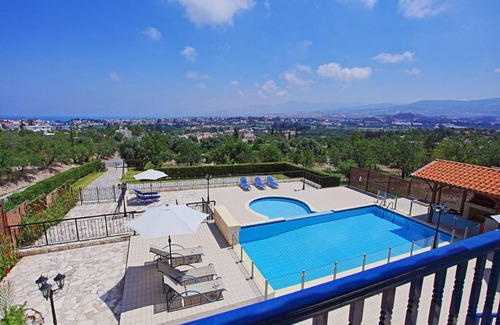 Prodromi Villa | 200 m² Villa ∙ 3 bedrooms ∙ 9 guests