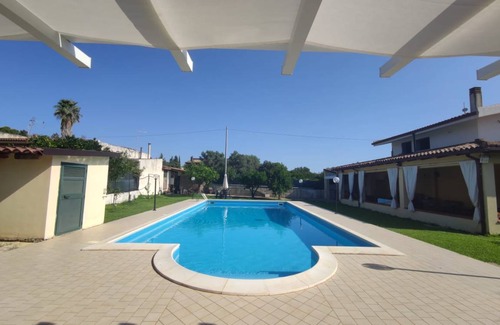 Floridia Villa | 200 m² Villa ∙ 3 bedrooms ∙ 6 guests