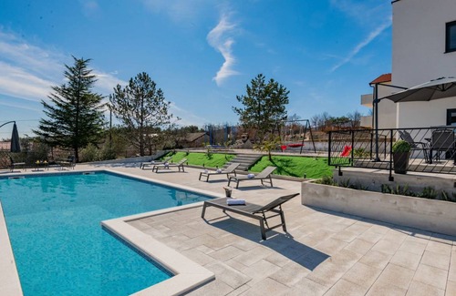 Kamenmost Villa | 200 m² Villa ∙ 4 bedrooms ∙ 8 guests