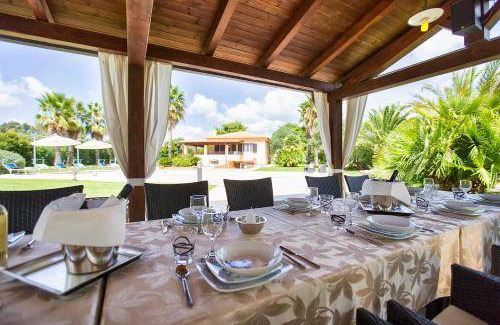 Alghero Villa | 200 m² Villa ∙ 4 bedrooms ∙ 12 guests