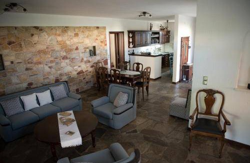 Kiveri Villa | 200 m² Villa ∙ 4 bedrooms ∙ 8 guests
