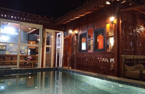 Pacet Villa | 200 m² Villa ∙ 4 bedrooms ∙ 12 guests