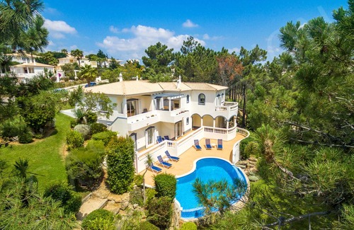 Budens Villa | 200 m² Villa ∙ 4 bedrooms ∙ 8 guests