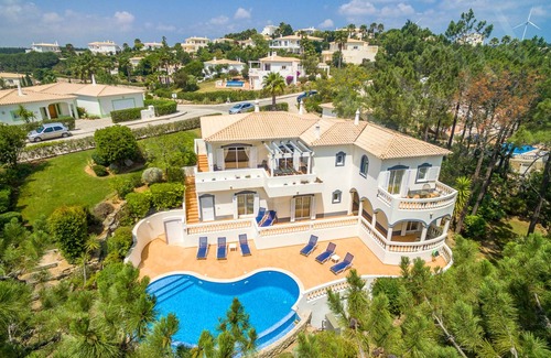 Budens Villa | 200 m² Villa ∙ 4 bedrooms ∙ 8 guests