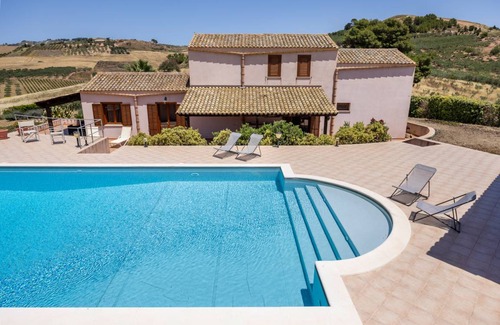 Mockarta Villa | 200 m² Villa ∙ 4 bedrooms ∙ 8 guests