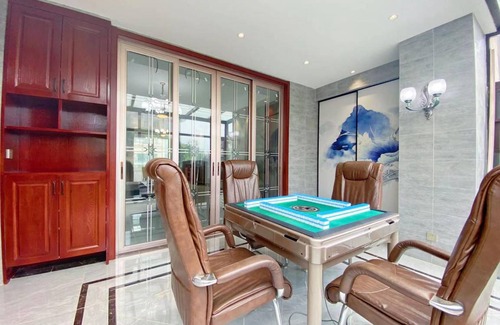 Zhengzhou Villa | 200 m² Villa ∙ 4 bedrooms ∙ 12 guests