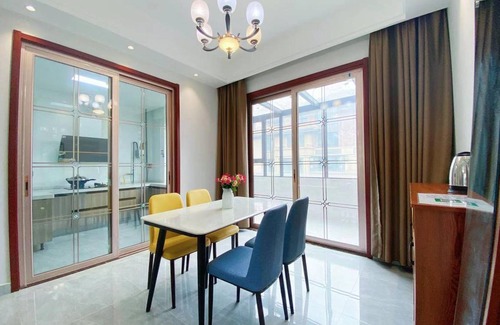 Zhengzhou Villa | 200 m² Villa ∙ 4 bedrooms ∙ 12 guests
