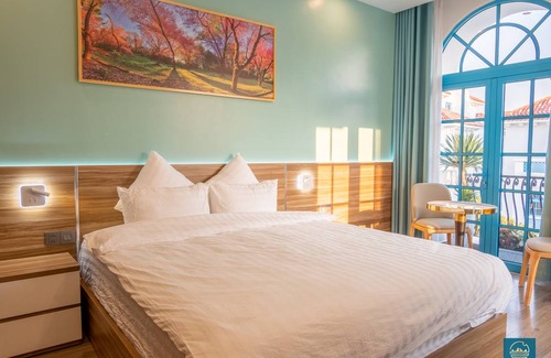 Bai Chay Villa | 200 m² Villa ∙ 5 bedrooms ∙ 10 guests