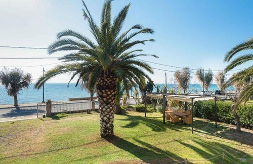 Metamorfosi Villa | 200 m² Villa ∙ 6 bedrooms ∙ 12 guests