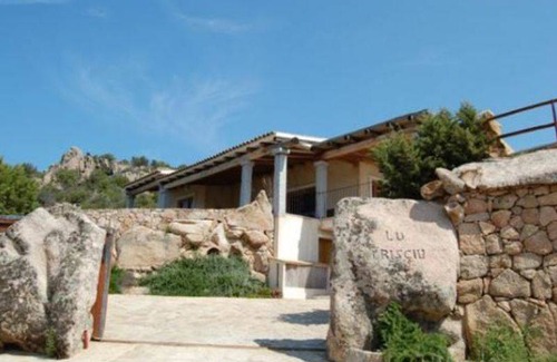 Baja Sardinia Villa | 200 m² Villa ∙ 5 bedrooms ∙ 10 guests