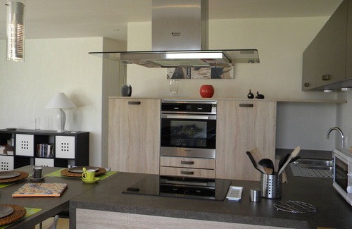 Penmarch House | 200 meters from PORS CARN beach, new 3-star single storey house