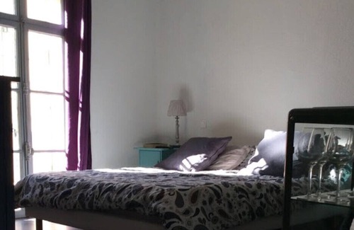 La Gare Condo | 200 meters from the TGV station Small fully furnished loft!