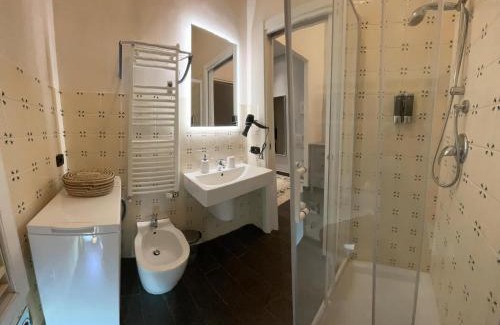 Cit Turin Apartment | 200 METRI da Torino Porta Susa Piano Ri-alzato WIFI