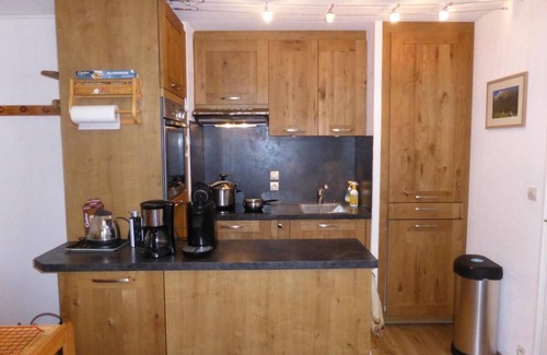 Les Contamines-Montjoie Apartment | 200m from ski lifts, 1st floor, balcony, parking, tv, ski locker, 50m², Les Contamines-Montjoie