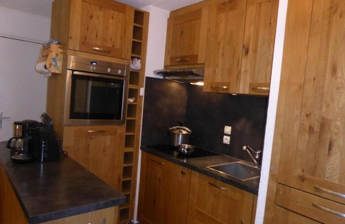 Les Contamines-Montjoie Apartment | 200m from ski lifts, 1st floor, balcony, parking, tv, ski locker, 50m², Les Contamines-Montjoie