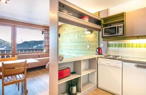 Doucy-Combelouviere Apartment | 200m from resort center, terrace, balcony, parking, tv, ski locker, 32m², Valmorel